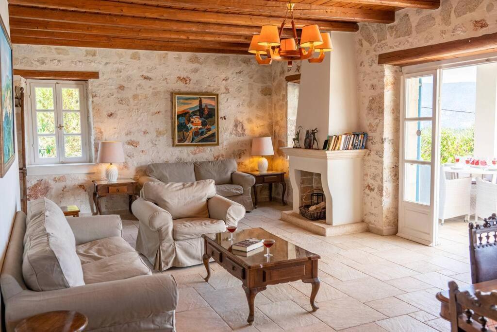 Villa Pelagos
